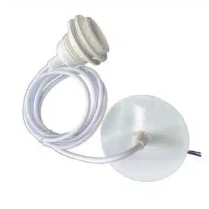 Witte fitting met plafondkapje